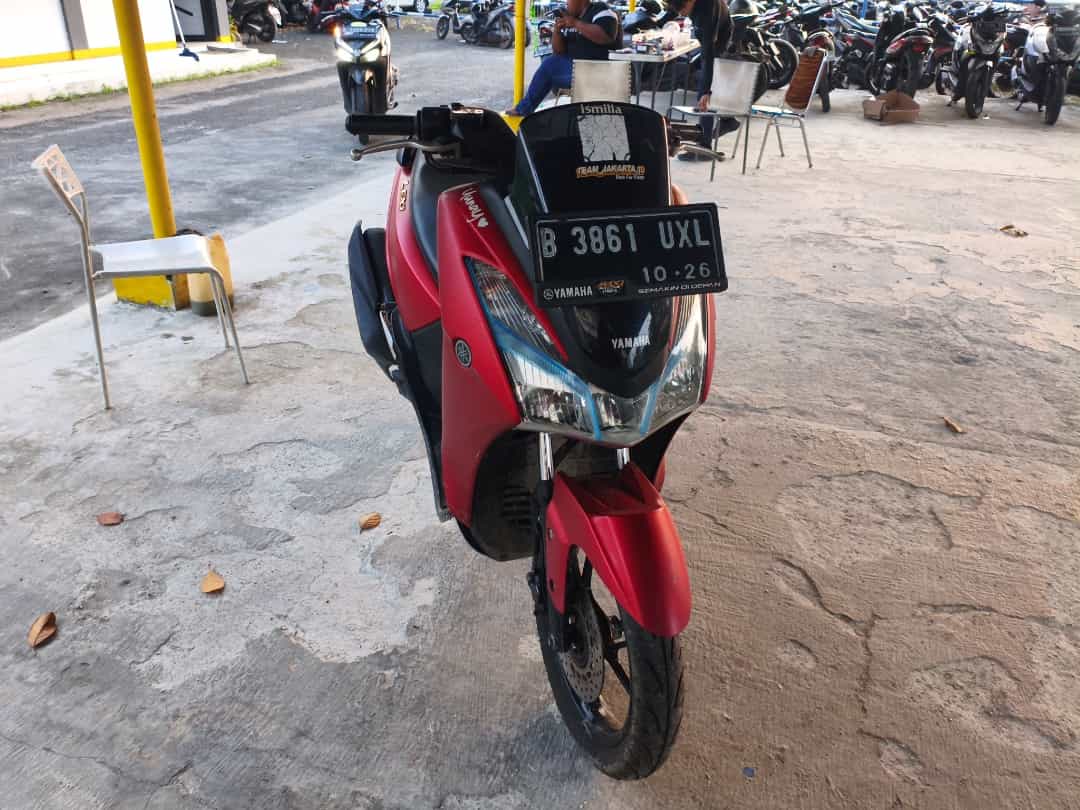 YAMAHA LEXI