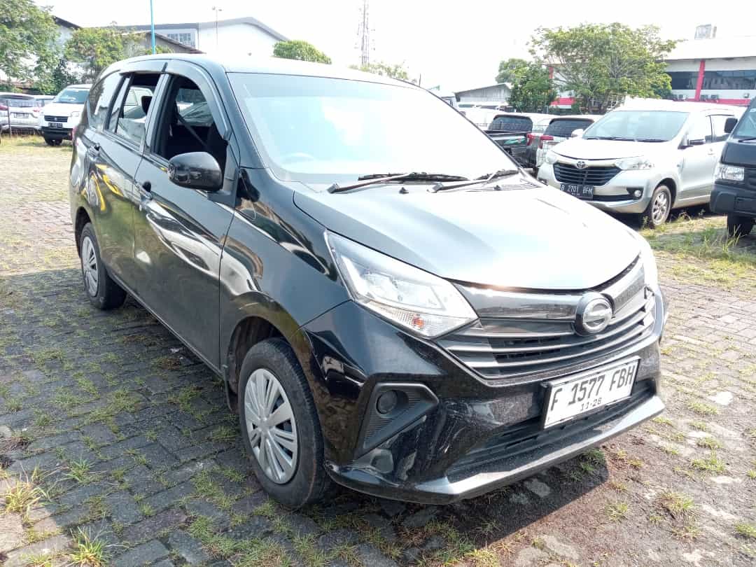 DAIHATSU SIGRA 1.0 M