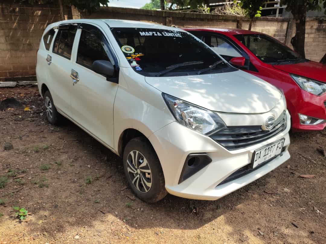 DAIHATSU SIGRA 1.0 D