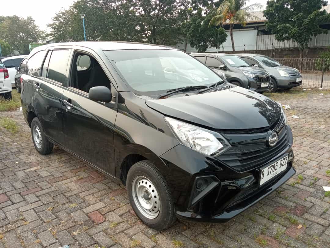 DAIHATSU SIGRA 1.0 D