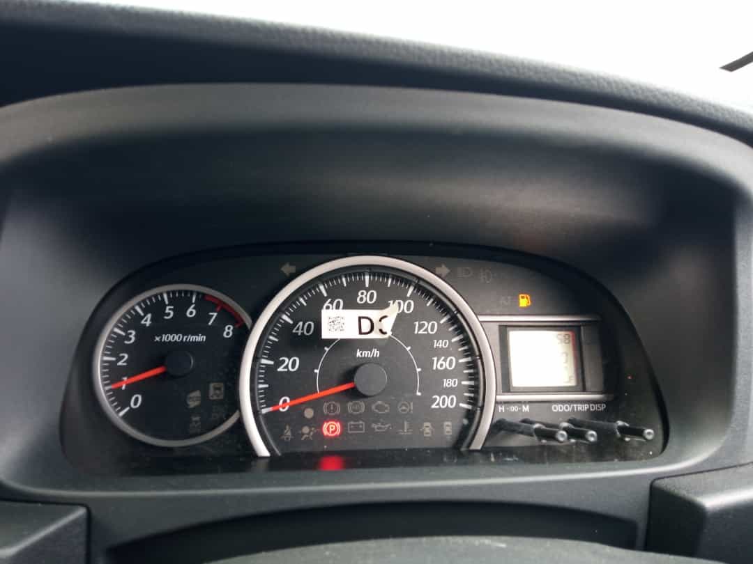 DAIHATSU SIGRA 1.0 M