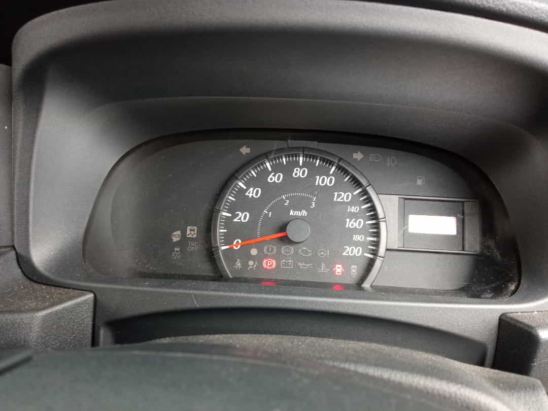 DAIHATSU SIGRA 1.0 D