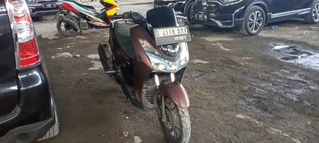 YAMAHA LEXI
