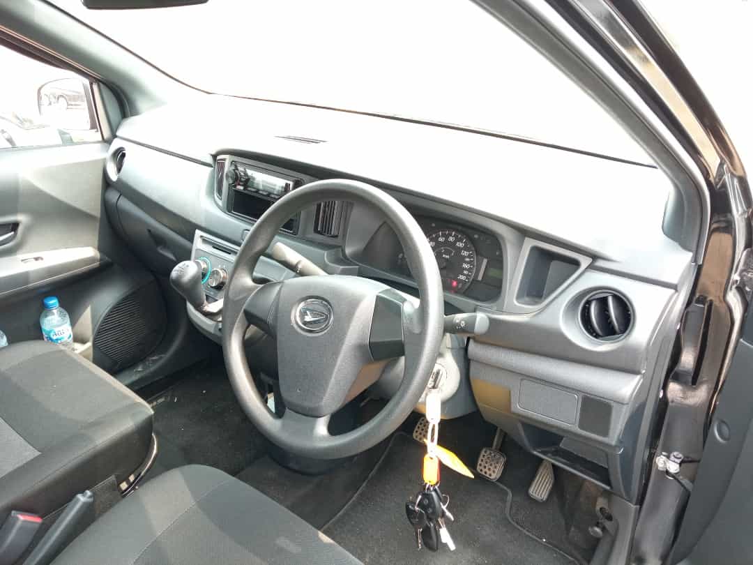 DAIHATSU SIGRA 1.0 D