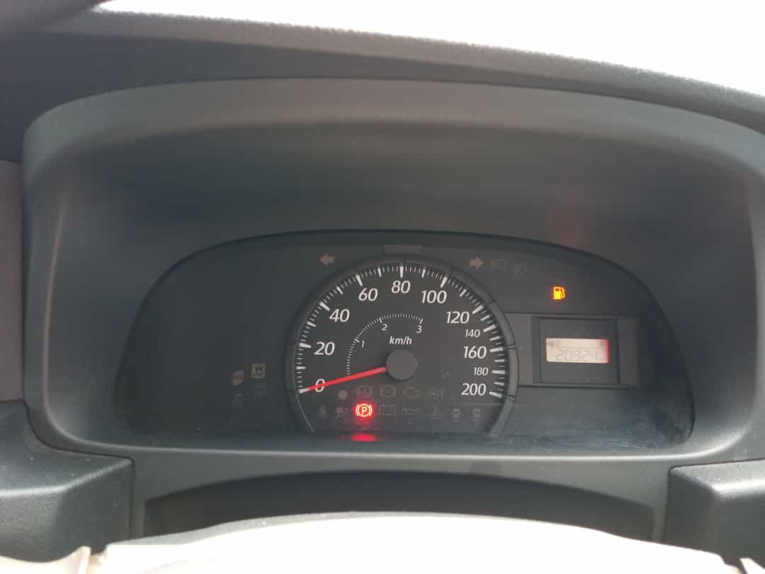 DAIHATSU SIGRA 1.0 D