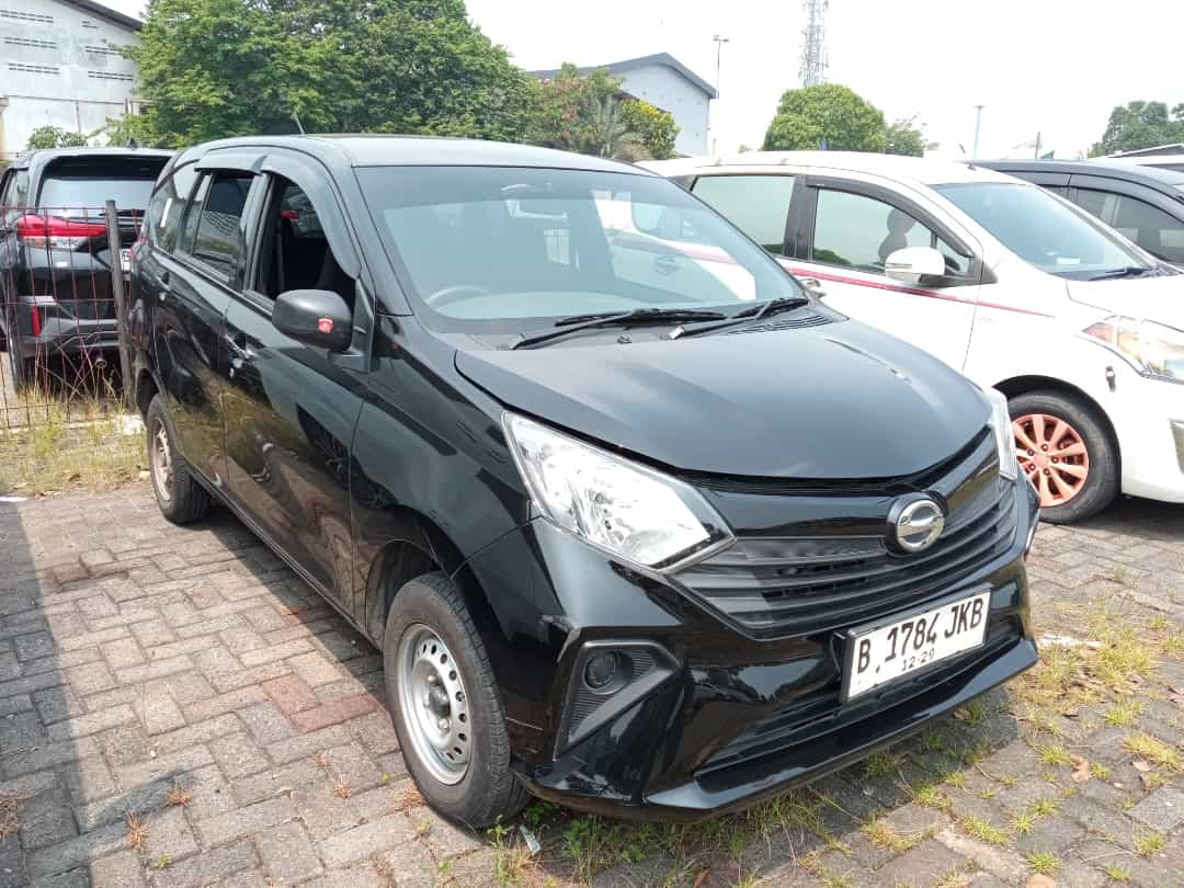 DAIHATSU SIGRA 1.0 D