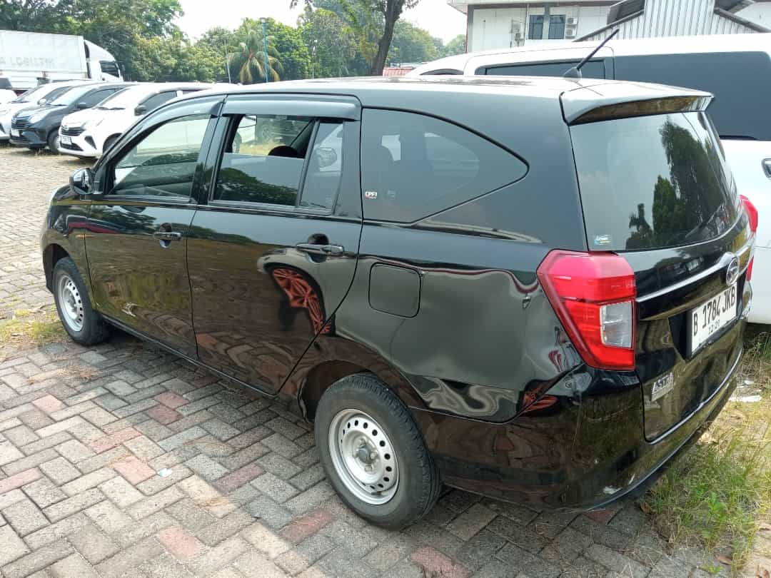 DAIHATSU SIGRA 1.0 D