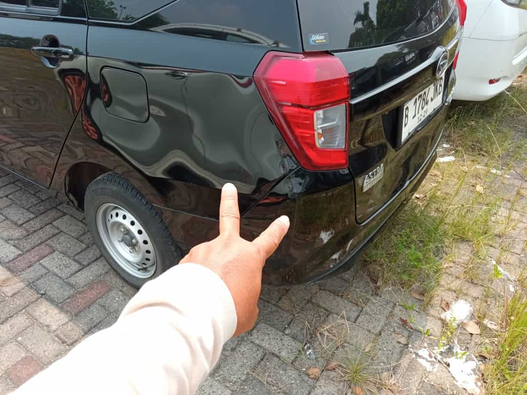 DAIHATSU SIGRA 1.0 D