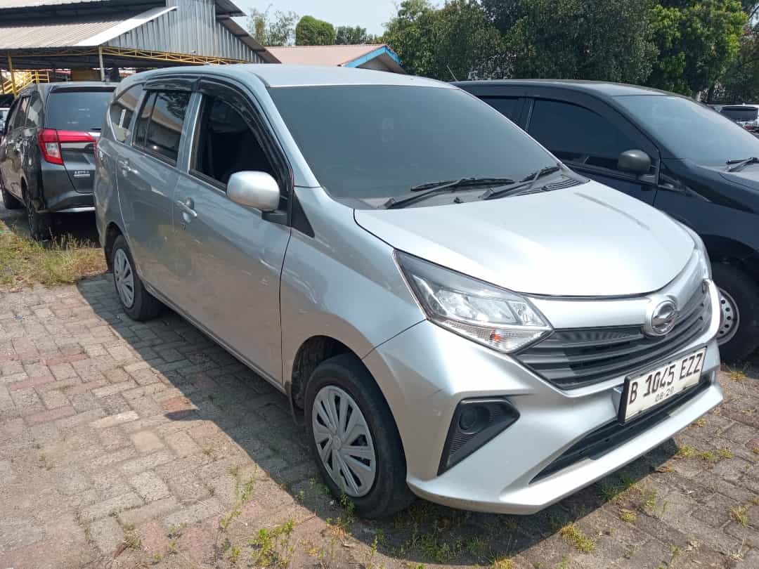 DAIHATSU SIGRA 1.0 M