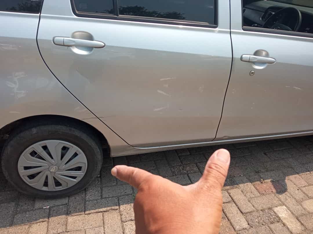 DAIHATSU SIGRA 1.0 M