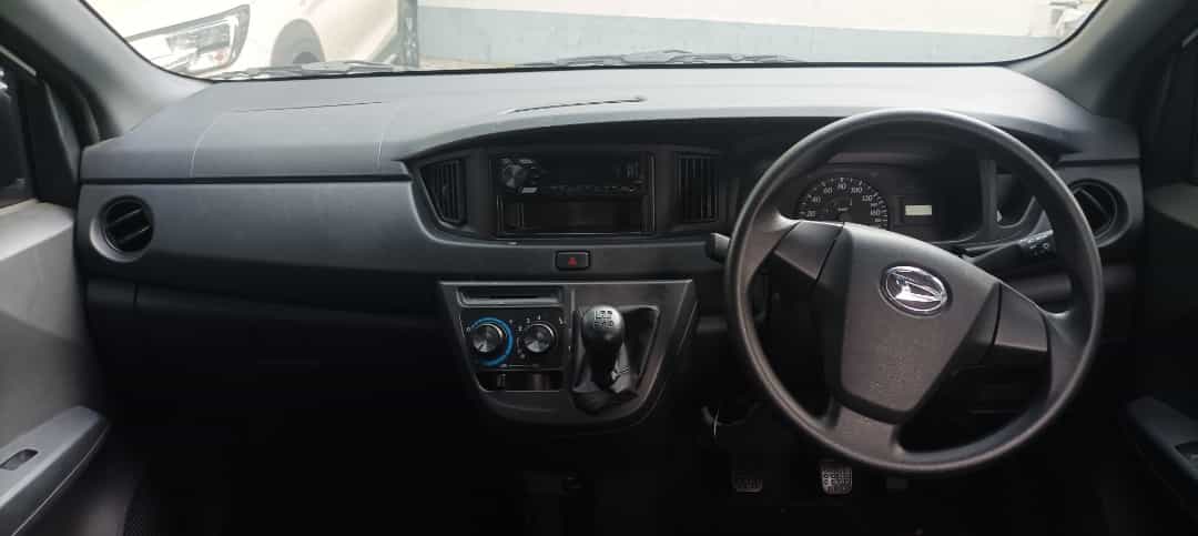 DAIHATSU SIGRA 1.0 D