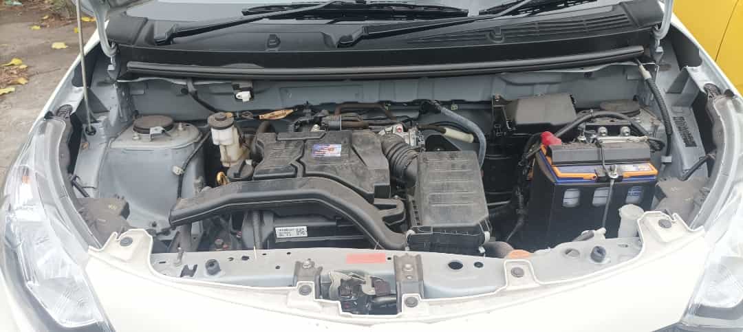 DAIHATSU SIGRA 1.0 D