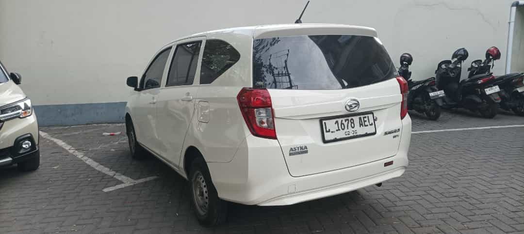 DAIHATSU SIGRA 1.0 D