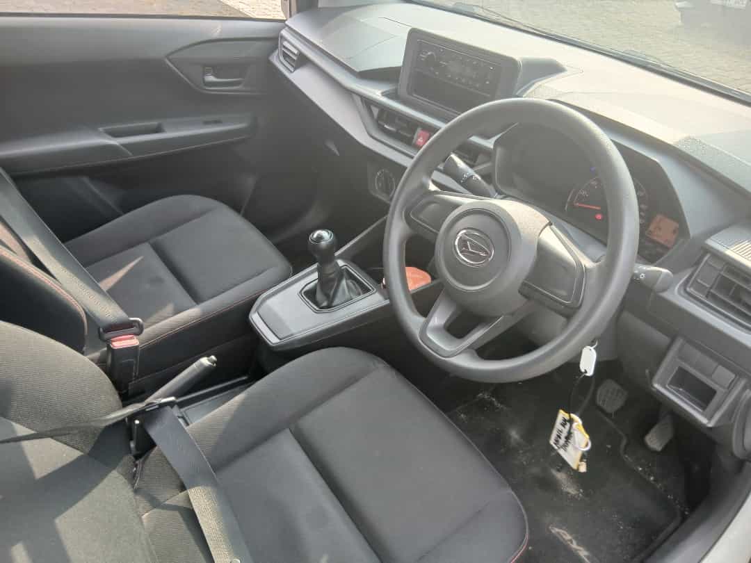 DAIHATSU AYLA 1.0 M