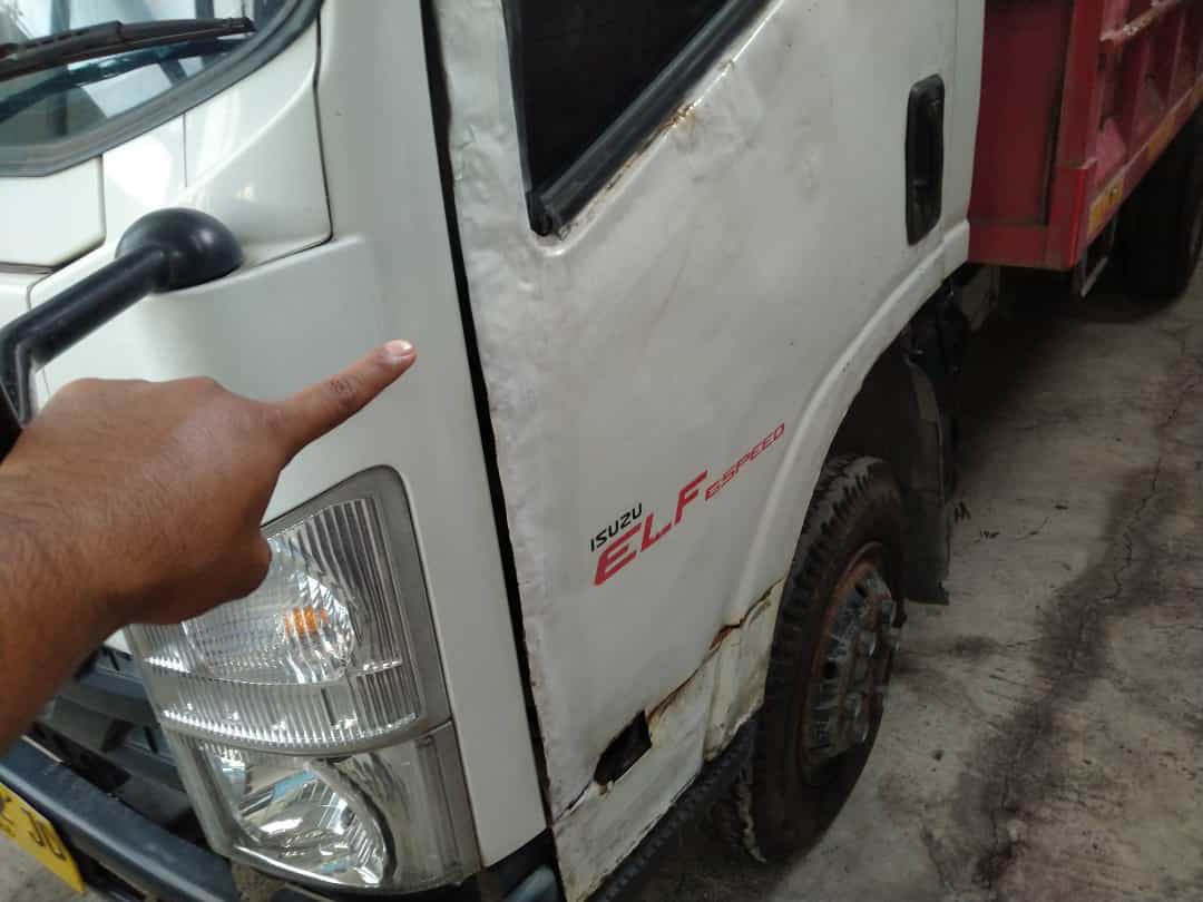 ISUZU NMR 81