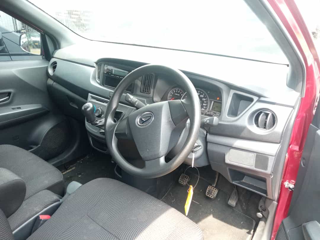 DAIHATSU SIGRA 1.0 M