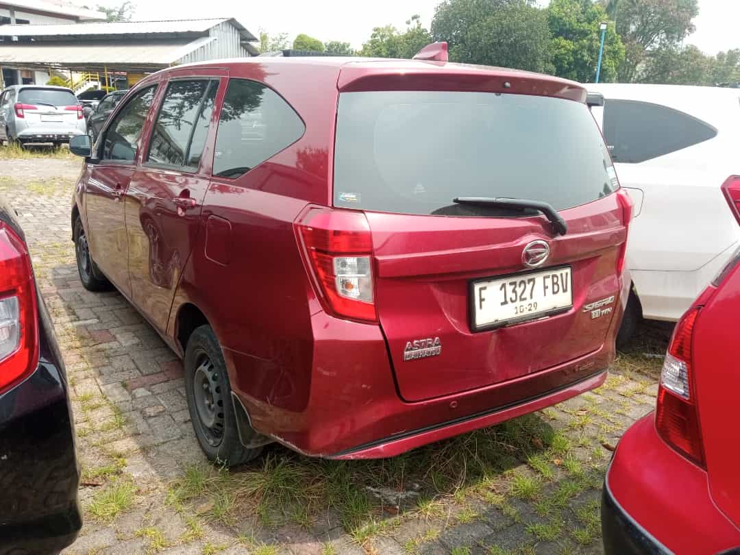 DAIHATSU SIGRA 1.0 M