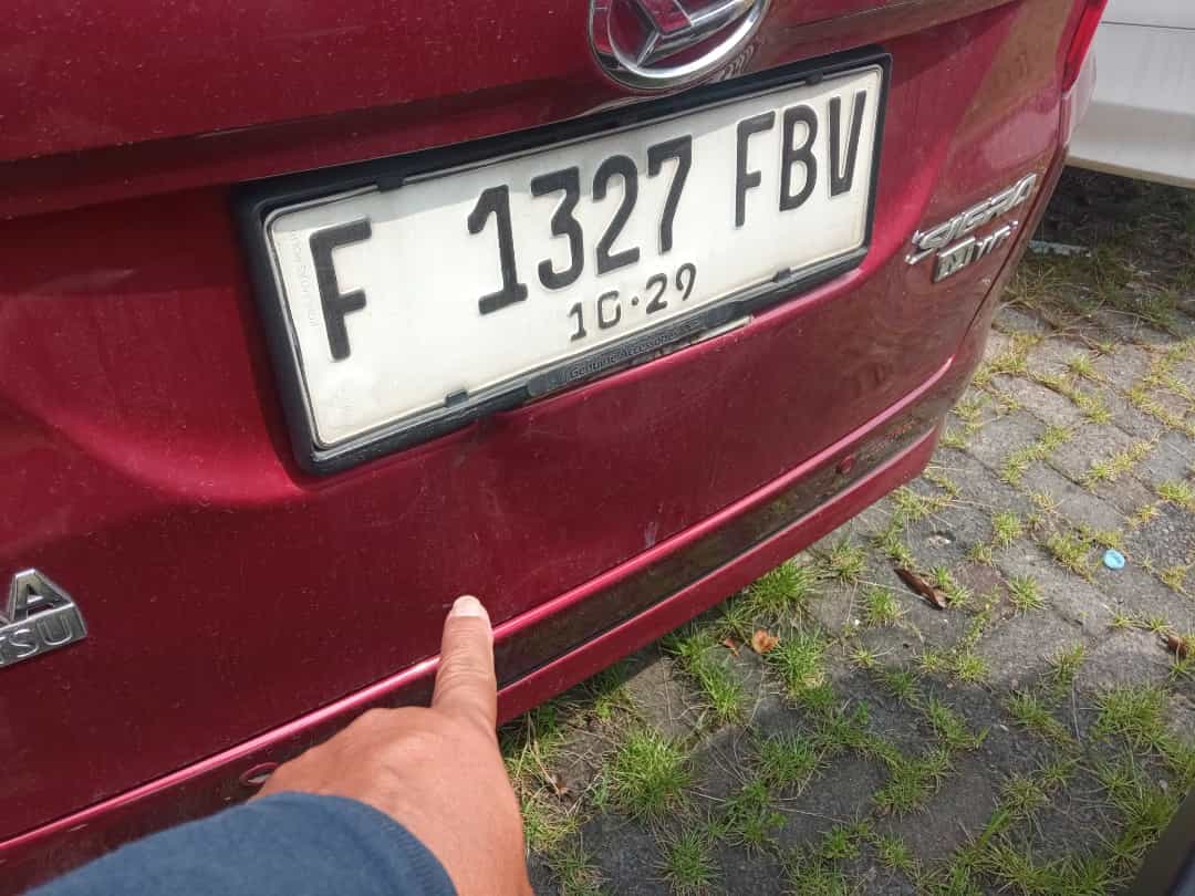 DAIHATSU SIGRA 1.0 M