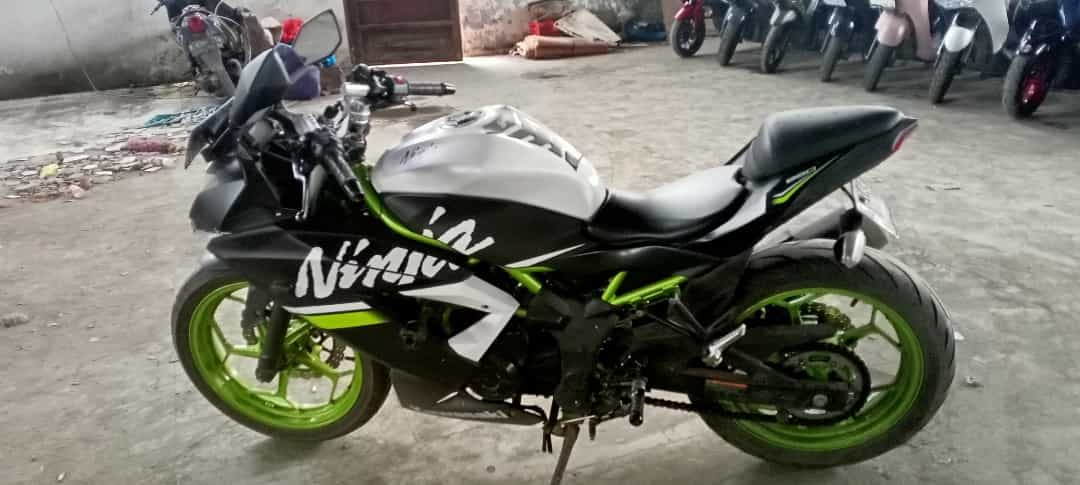 KAWASAKI NINJA 250 SL
