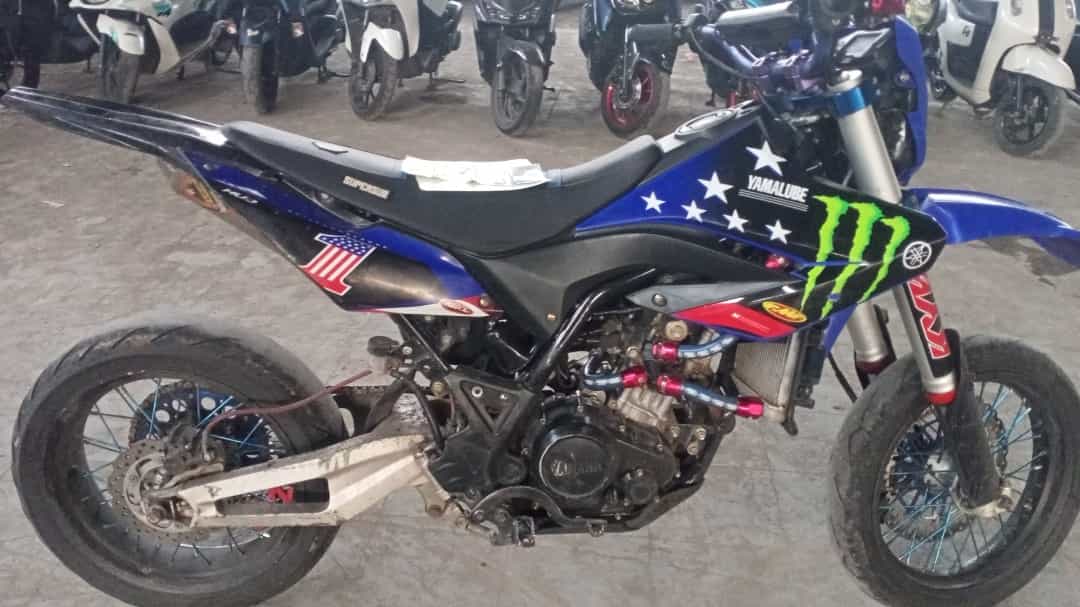 YAMAHA WR 155 R