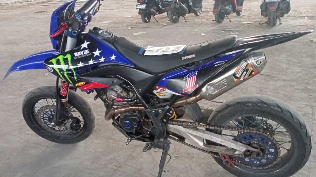 YAMAHA WR 155 R
