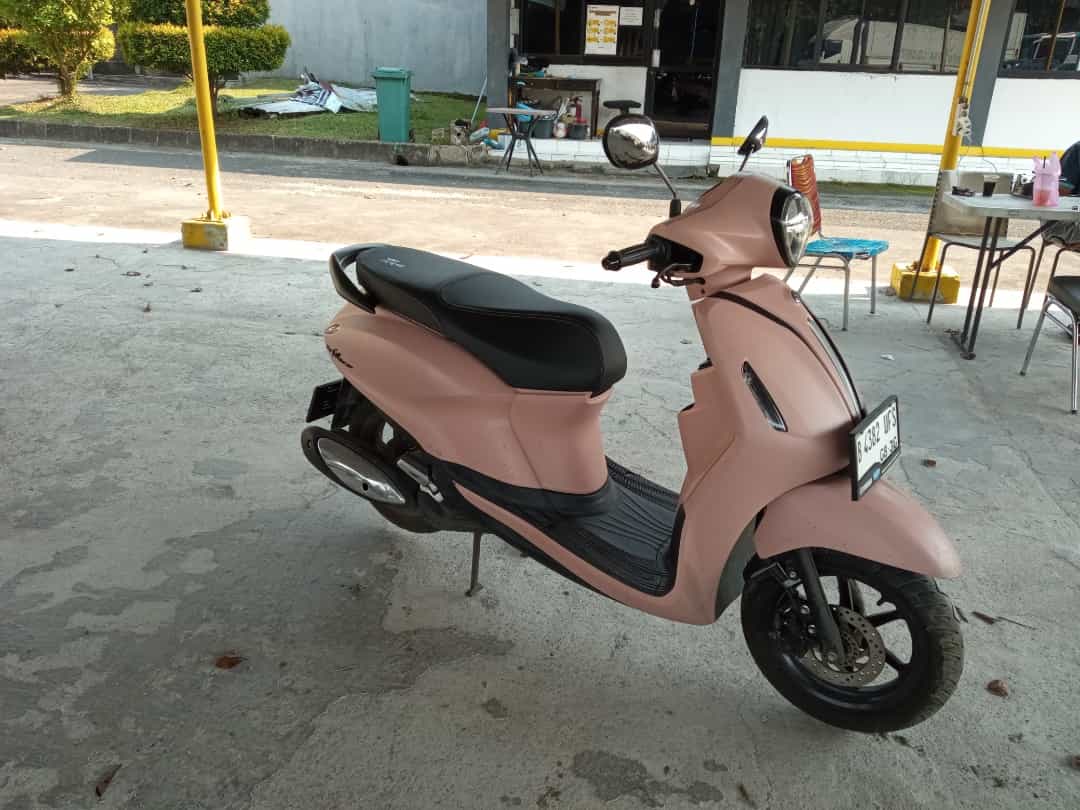 YAMAHA GRAND FILANO NEO