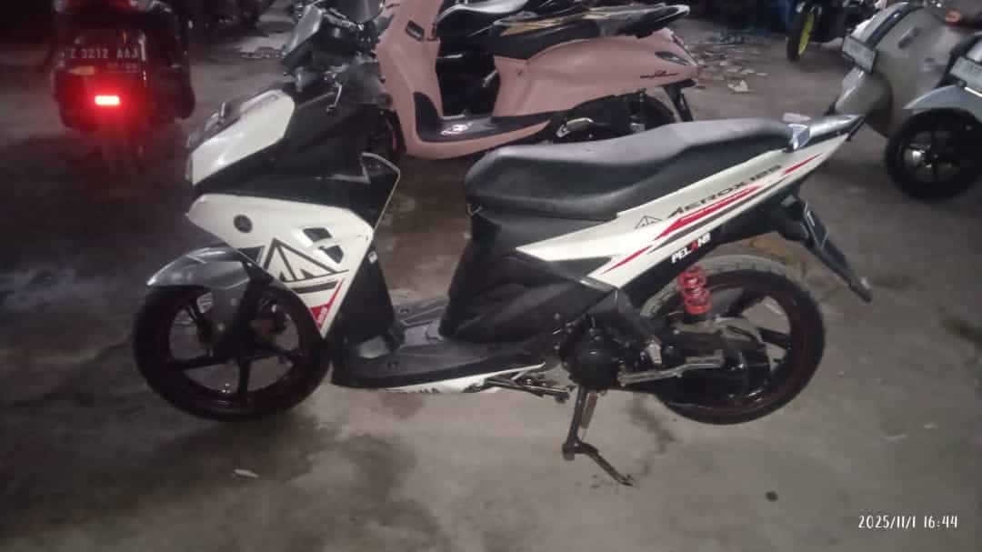 YAMAHA AEROX 125
