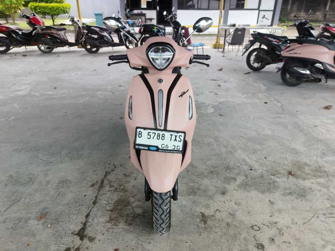 YAMAHA GRAND FILANO NEO