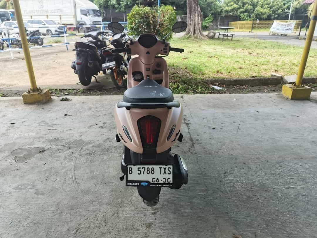 YAMAHA GRAND FILANO NEO