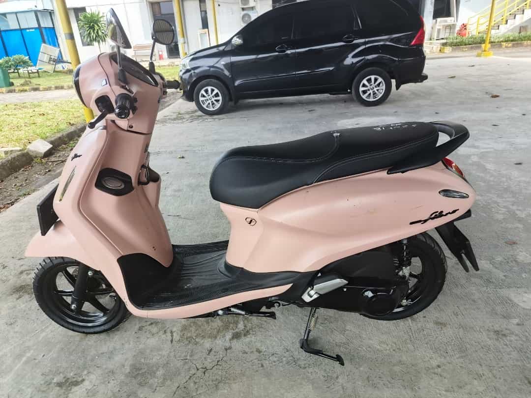 YAMAHA GRAND FILANO NEO