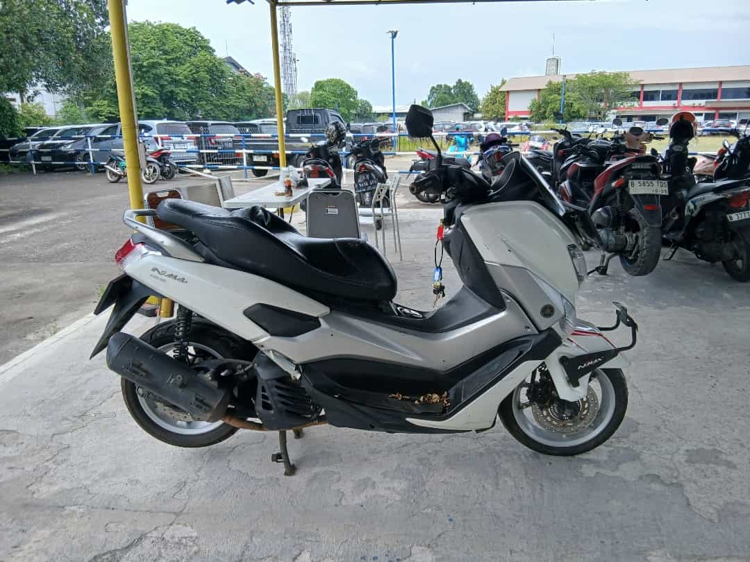 YAMAHA NMAX 155 NON ABS