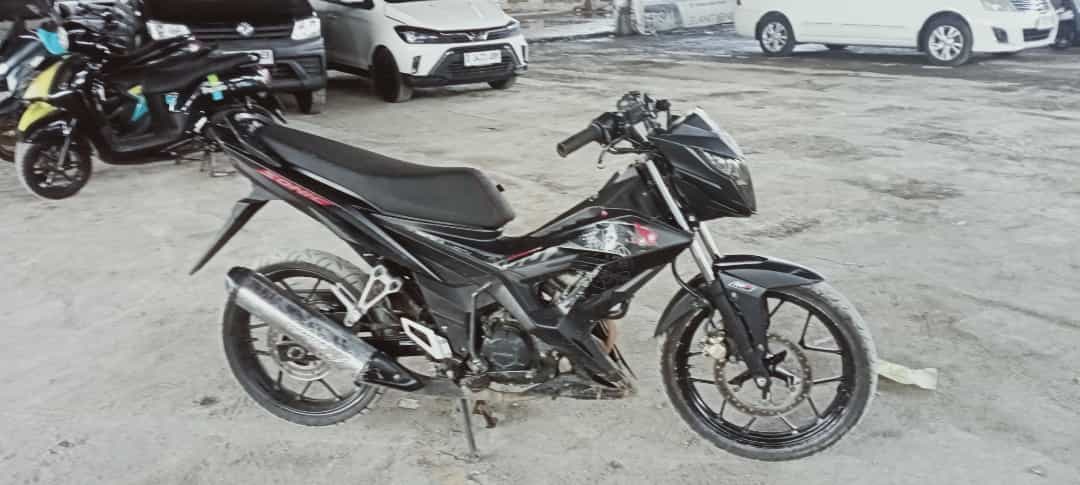 HONDA SONIC 150 R