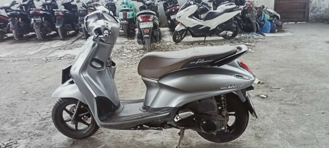 YAMAHA GRAND FILANO NEO