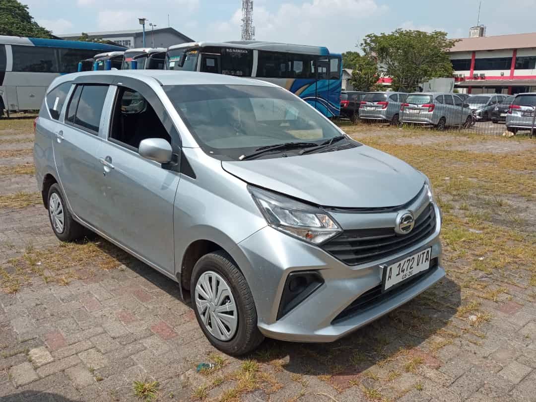 DAIHATSU SIGRA 1.0 M