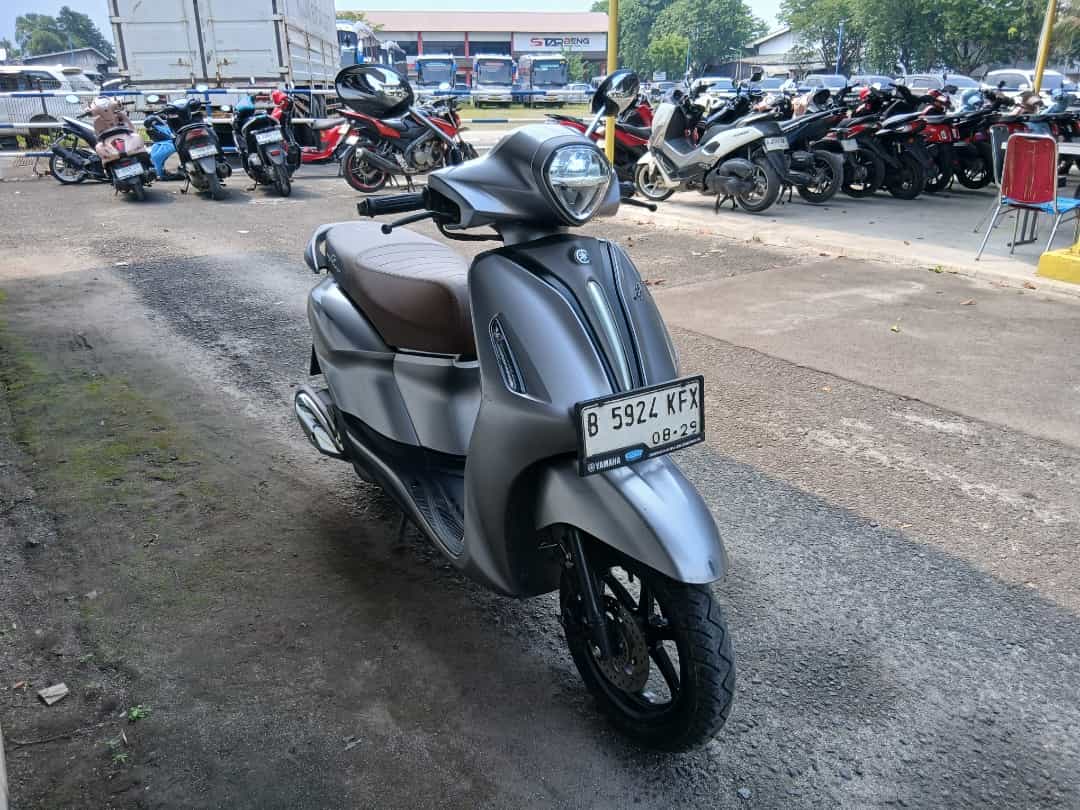 YAMAHA GRAND FILANO NEO