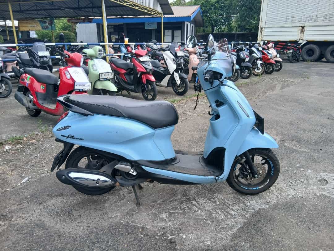 YAMAHA GRAND FILANO NEO