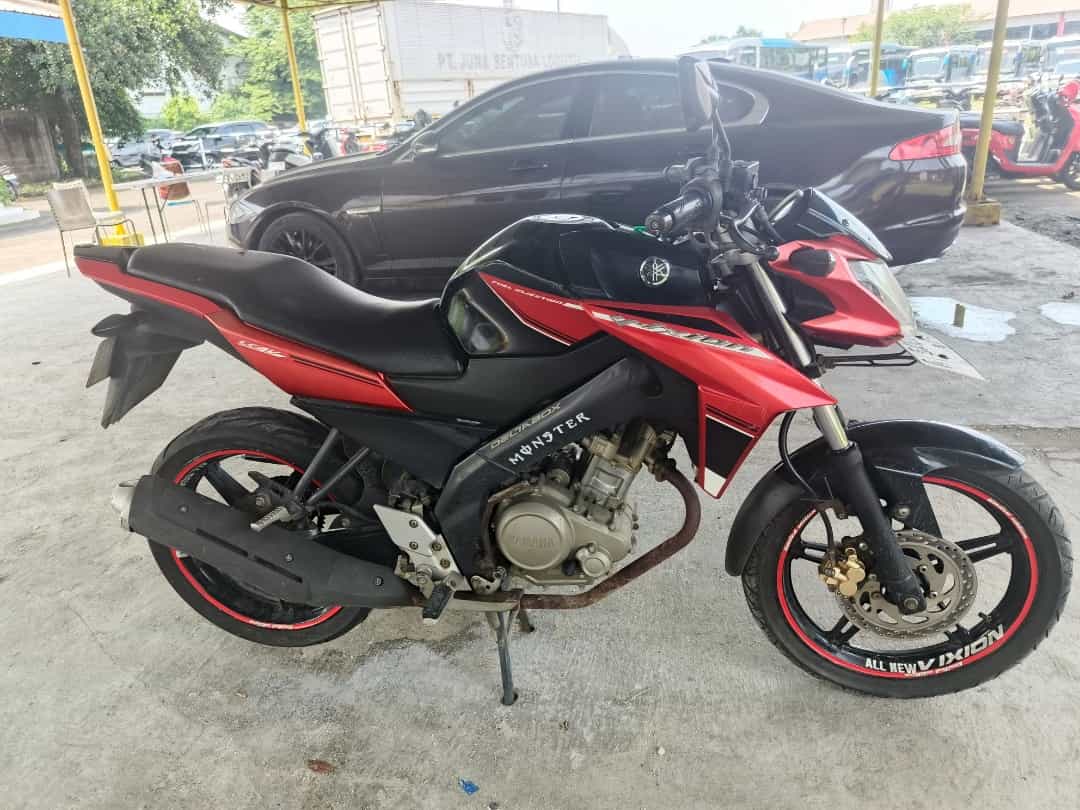 YAMAHA VIXION