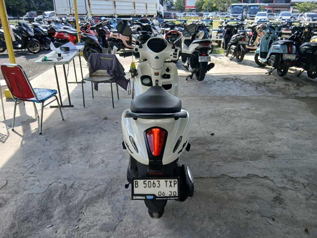 YAMAHA GRAND FILANO NEO