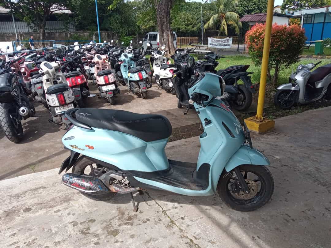 YAMAHA GRAND FILANO NEO