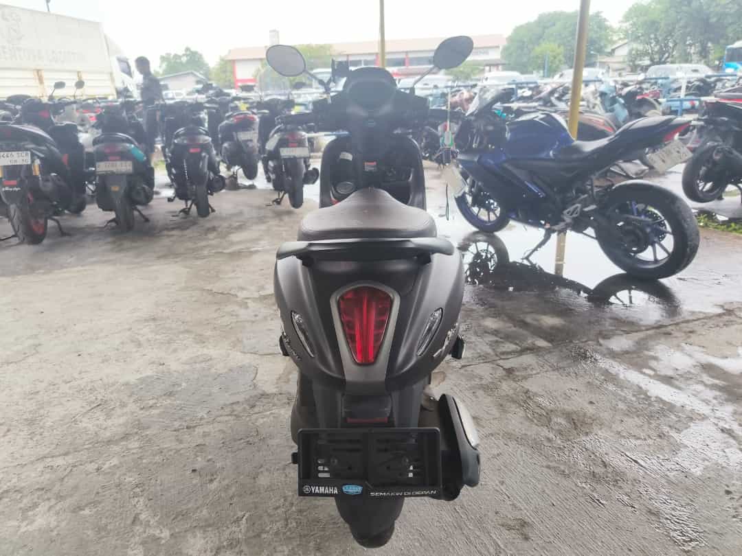 YAMAHA GRAND FILANO NEO