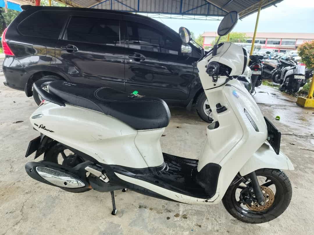 YAMAHA GRAND FILANO NEO