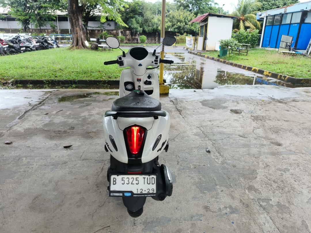 YAMAHA GRAND FILANO NEO