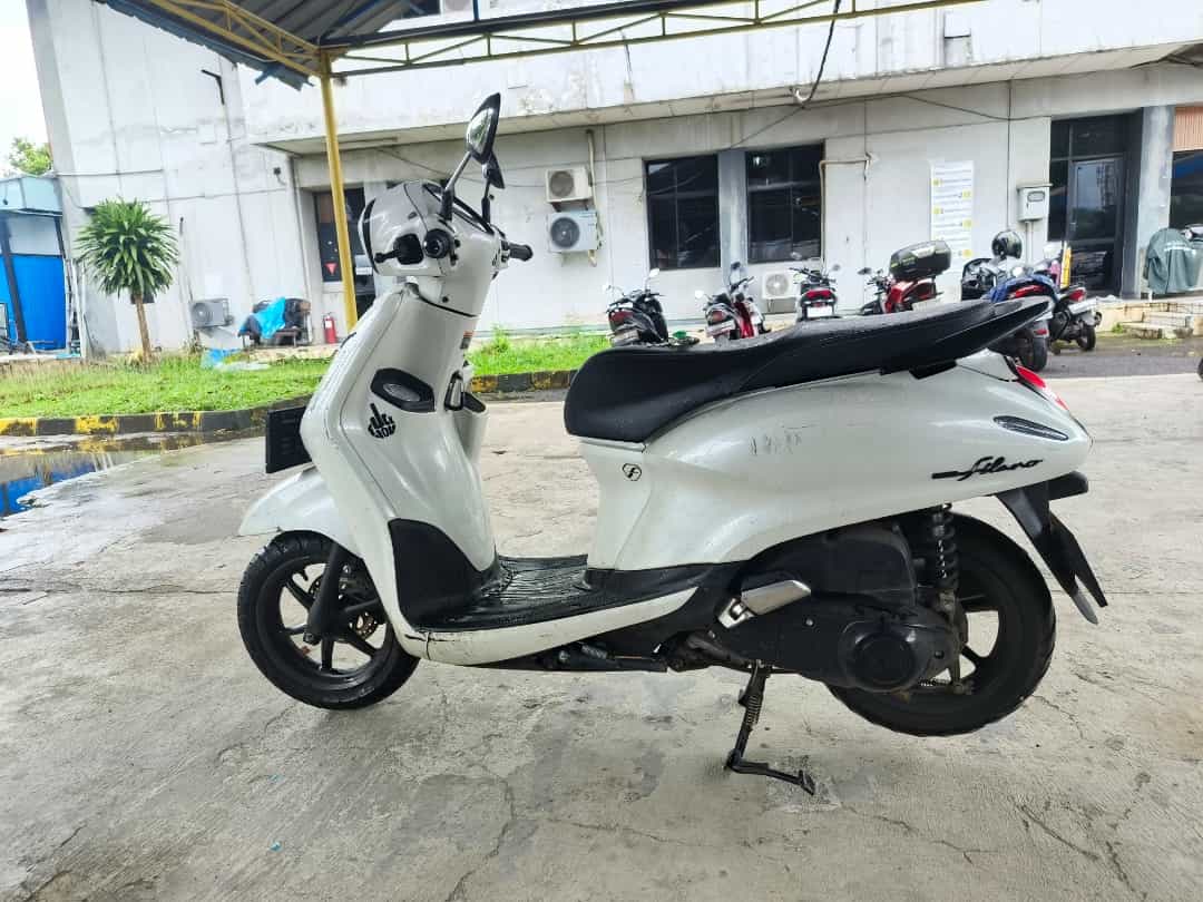 YAMAHA GRAND FILANO NEO