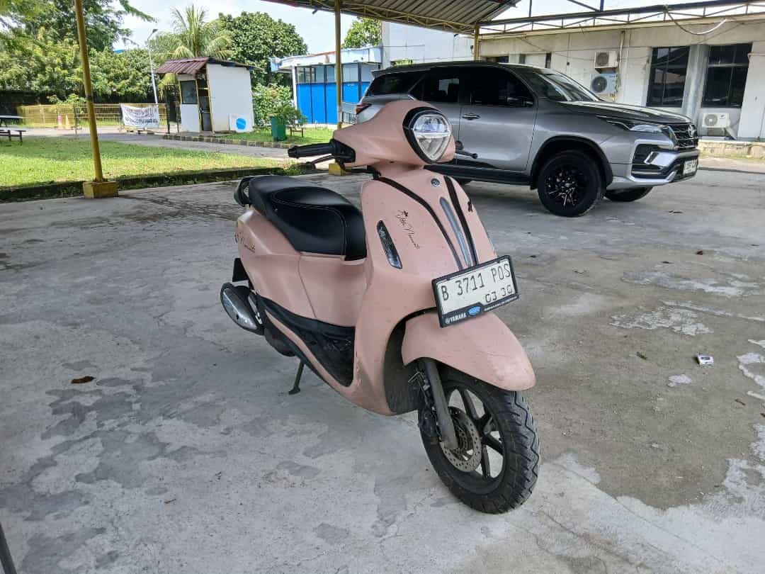 YAMAHA GRAND FILANO NEO