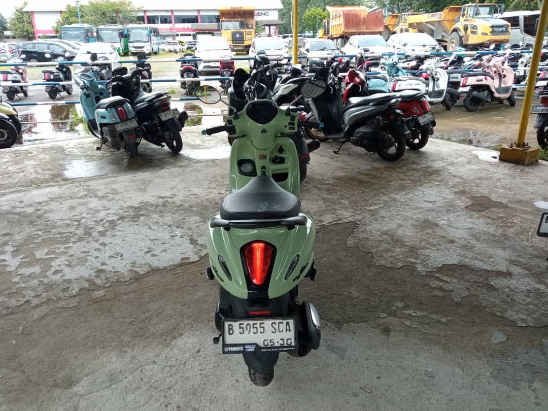 YAMAHA GRAND FILANO NEO