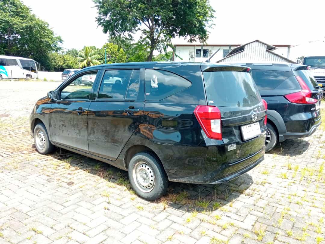 DAIHATSU SIGRA 1.0 D