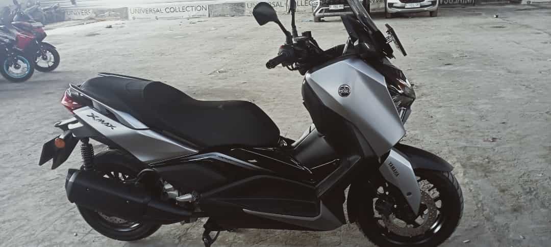 YAMAHA XMAX 250 CONNECTED