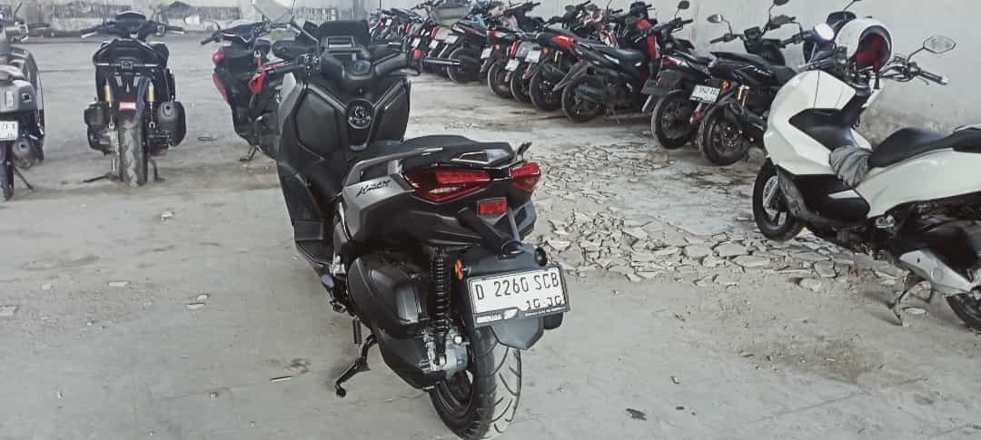 YAMAHA XMAX 250 CONNECTED