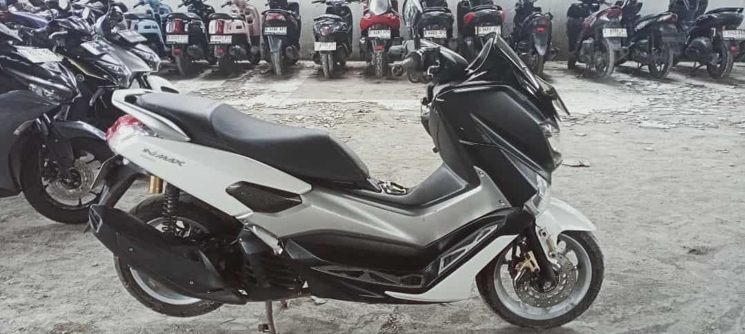 YAMAHA NMAX 155 NON ABS