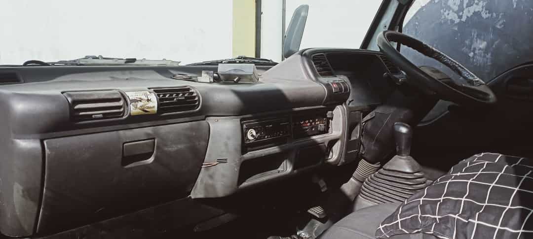 ISUZU NHR 55